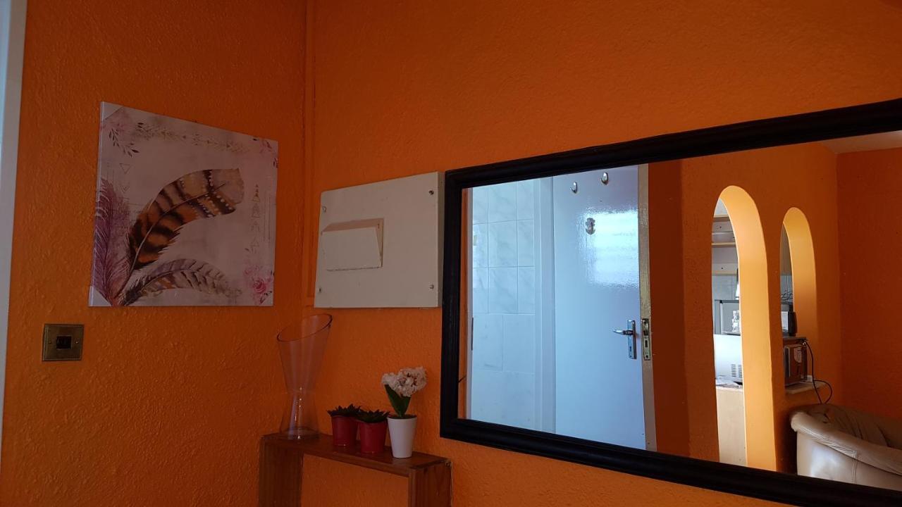 Lolo'S 1Bed Apt-Best Location-2Balconies Harare Dış mekan fotoğraf