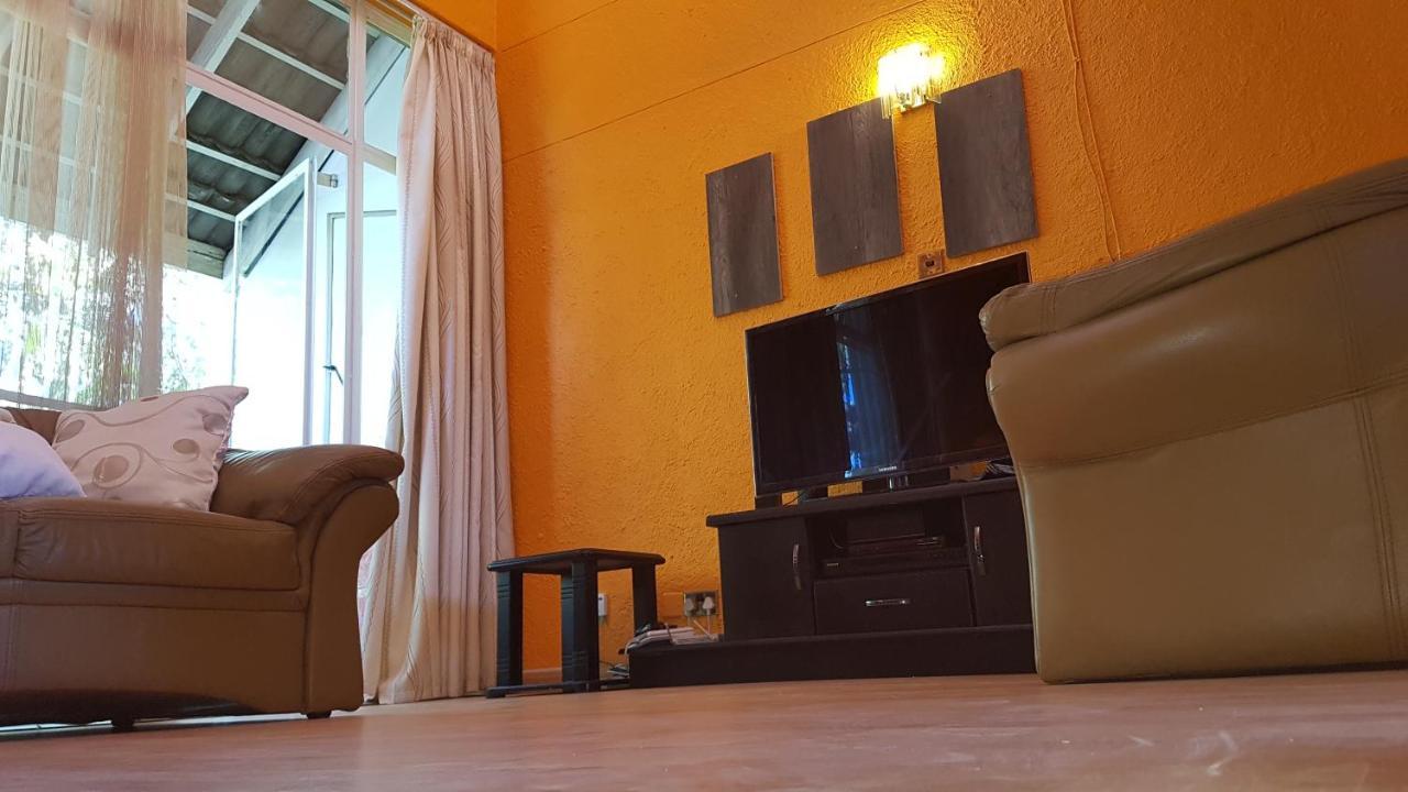 Lolo'S 1Bed Apt-Best Location-2Balconies Harare Dış mekan fotoğraf