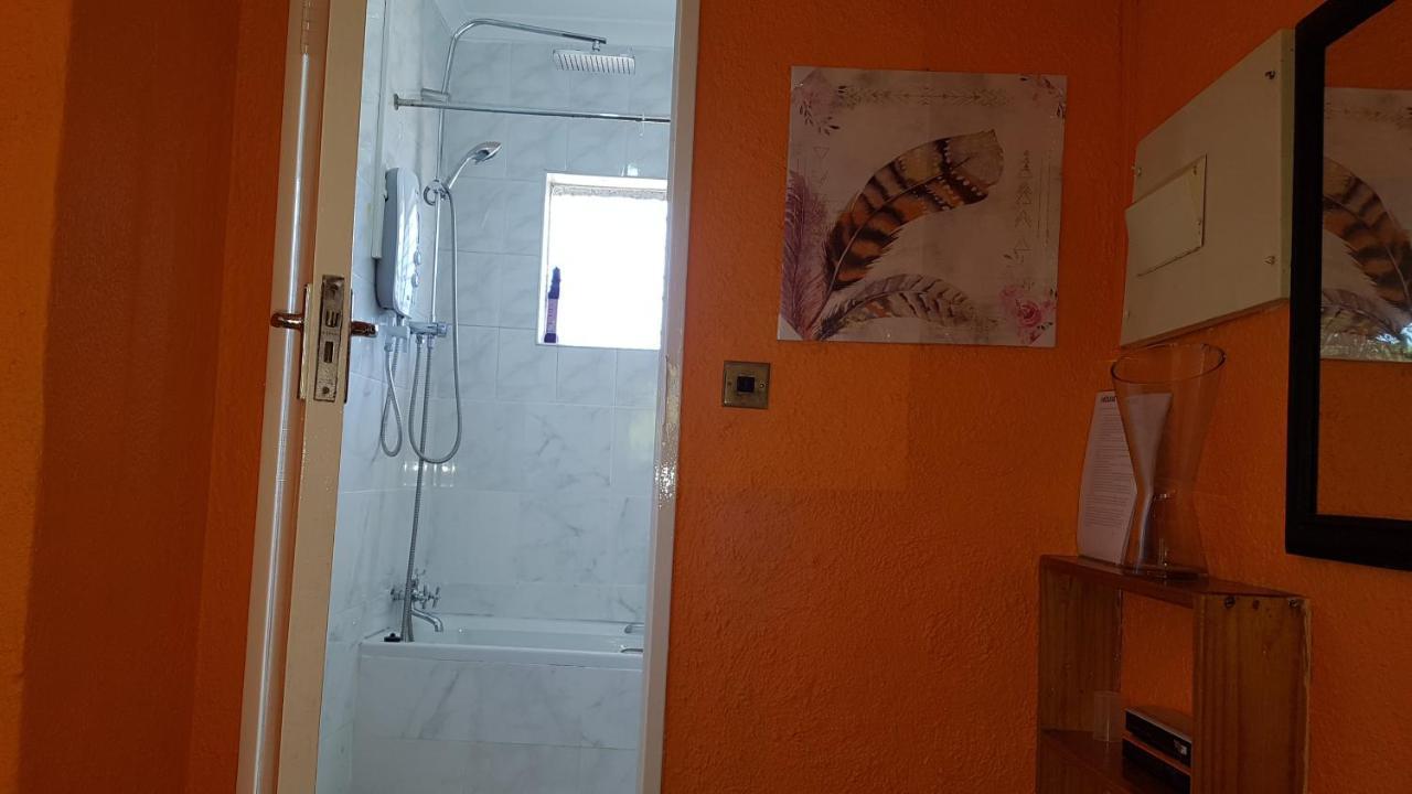 Lolo'S 1Bed Apt-Best Location-2Balconies Harare Dış mekan fotoğraf